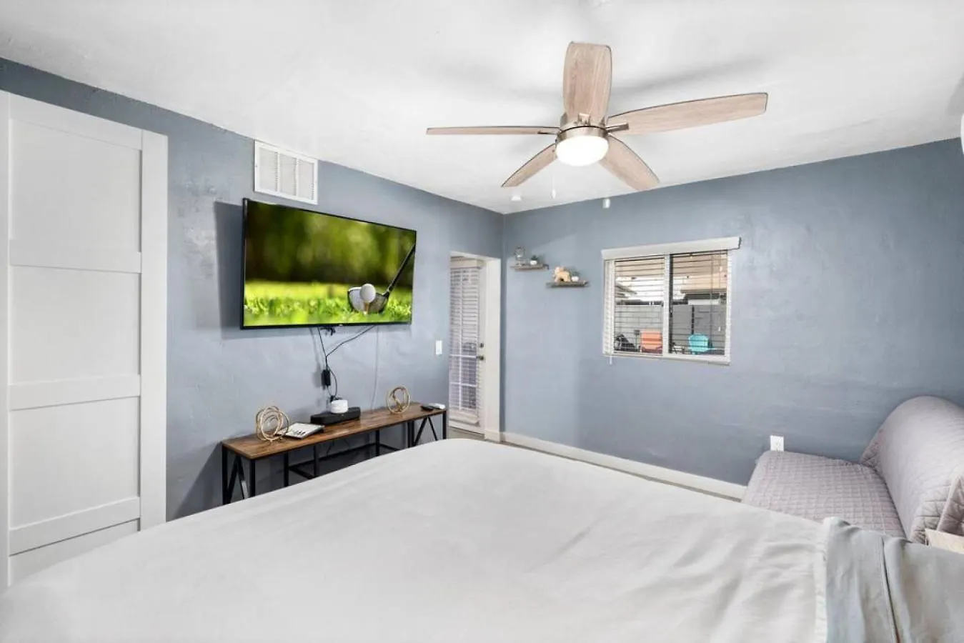 Central Phoenix Casita With Beautiful Patio - Unit B