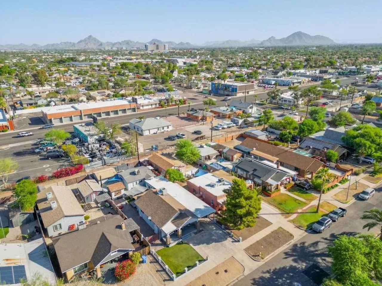 Central Phoenix Casita With Beautiful Patio - Unit B